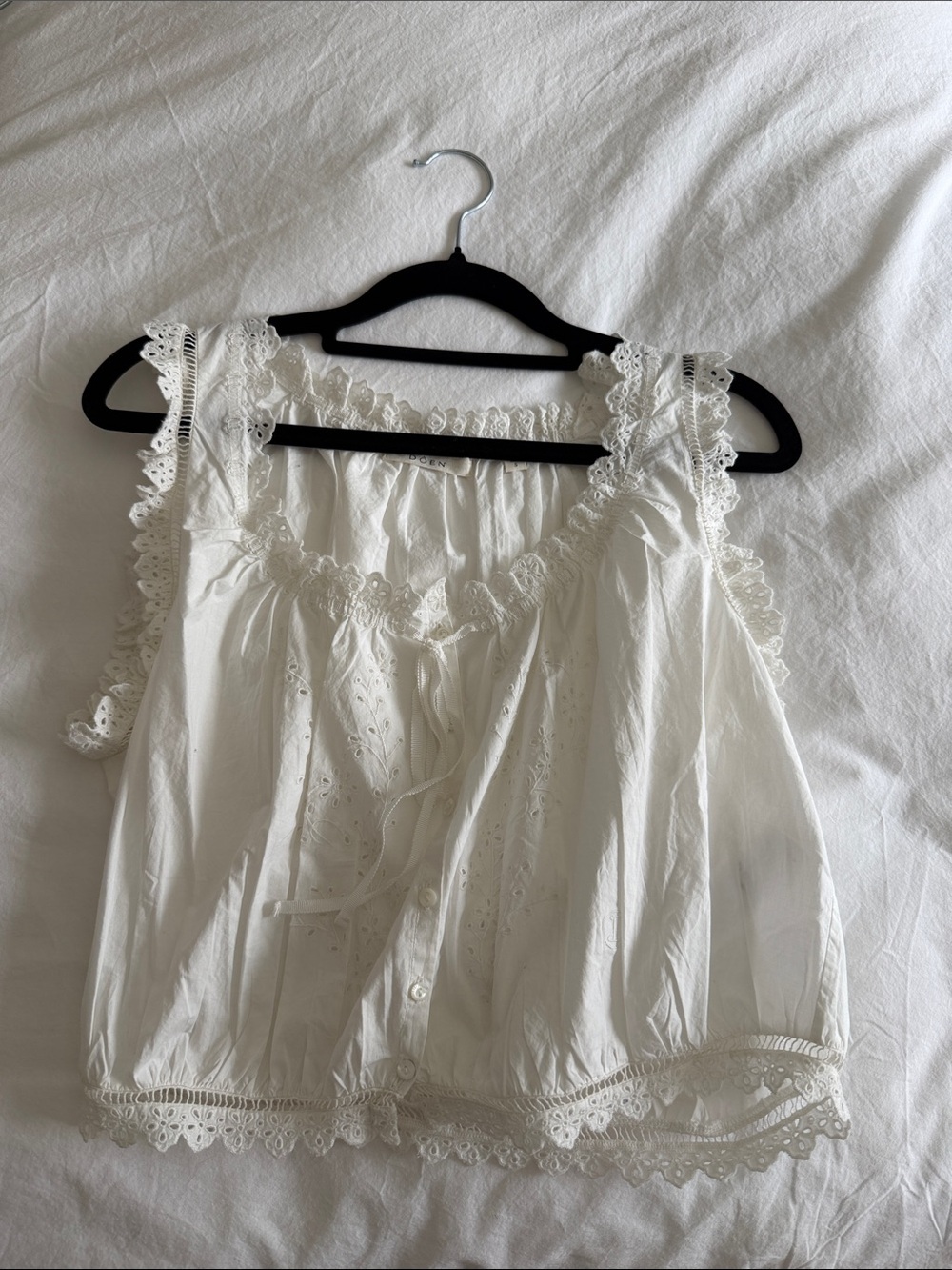 Doen Cream Eyelet Lace Tank Top - Picture 4 of 5